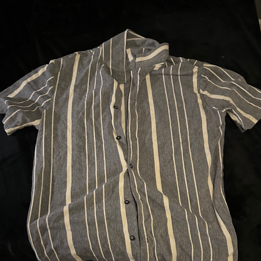 Men's Striped Gray Shirt